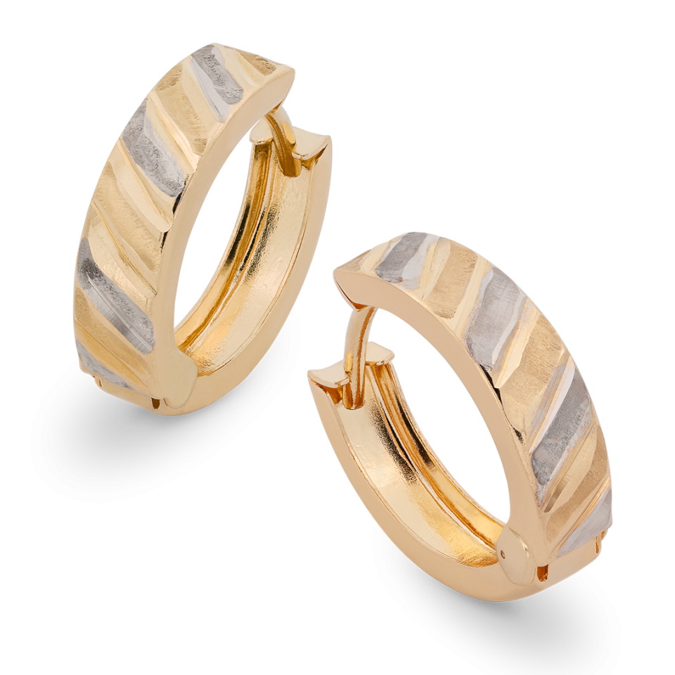 Aretes Huggies de Oro 14k modelo redondo rayas verticales terminado diamantado y platinado
